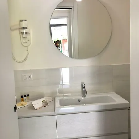 Pensionat L'antica Corte Lazzago