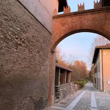 L'antica Corte Lazzago Guest house Como